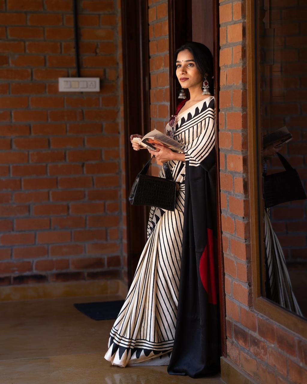 Ajrak Modal saree
